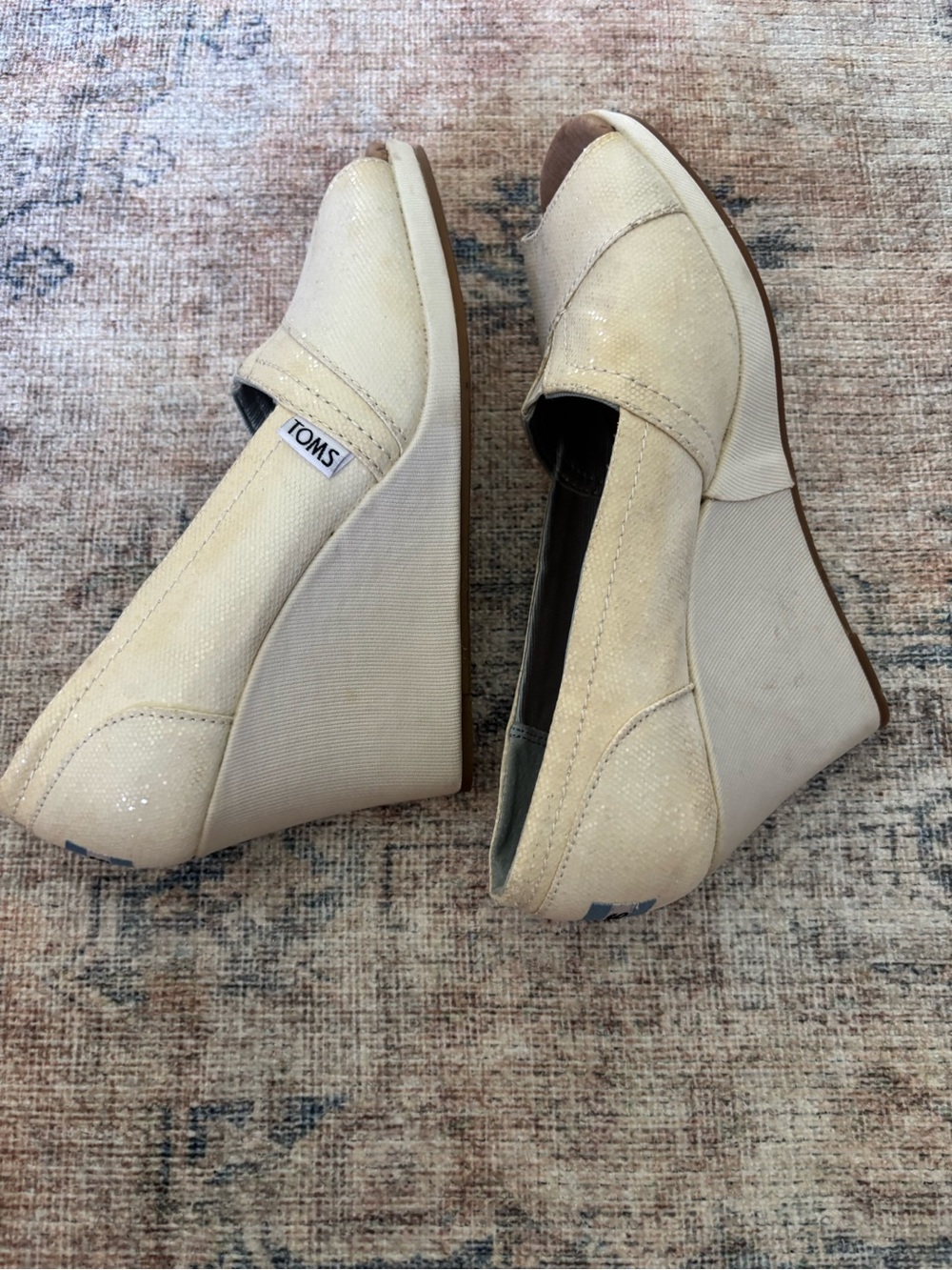 TOMS Women's Cream Glitter Peep-Toe Wedge Shoes - Picture 9 of 16